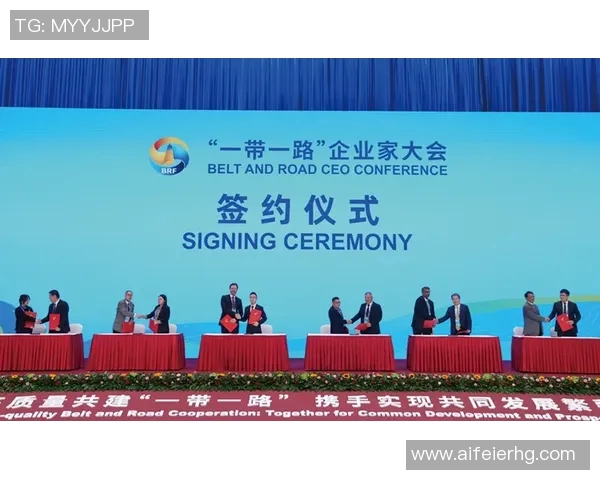 西安攀岩队团队协作创新探索引发热议与思考 西安攀岩队团队协作创新探索引发热议与思考