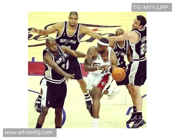 重磅专题:杭州篮球队如何通过包夹战术实现战术革新与团队协作提升 重磅专题:杭州篮球队如何通过包夹战术实现战术革新与团队协作提升